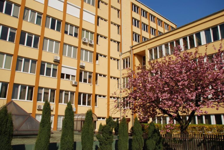 Z Politechniki Warszawskiej wyciekły wrażliwe dane. Cyberprzestępca wciąż grasuje w uczelnianym systemie