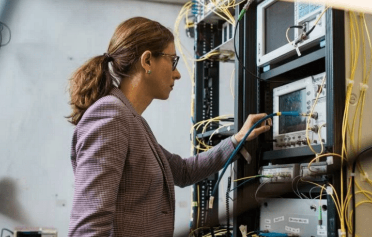 Nowy rekord prędkości internetu. Robi naprawdę wrażenie