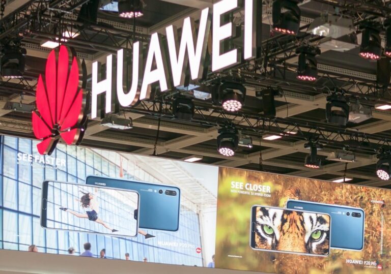 Huawei w sporze z Federalną Komisją Łączności