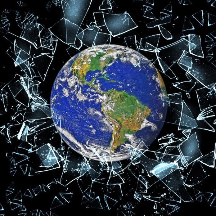 debris-1974373_1280