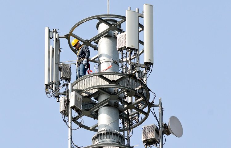 Zakazane pasmo 17,1-17,3 GHz