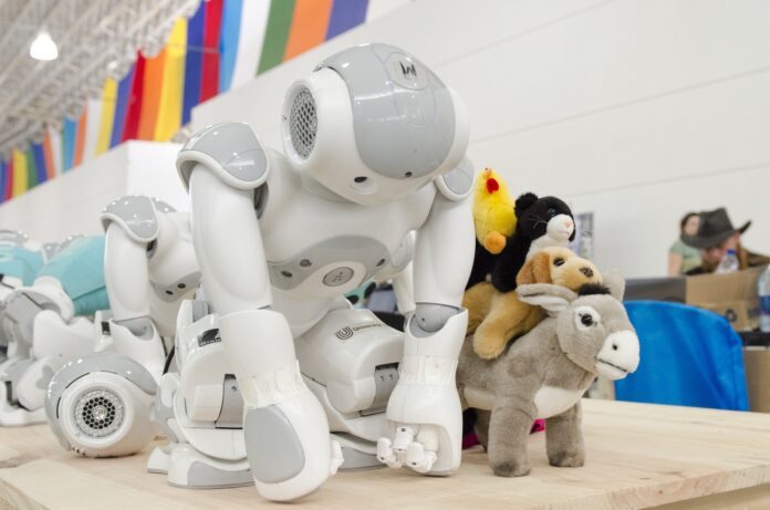 technology-machine-toy-robot-cybernetics-robotics-949456-pxhere.com