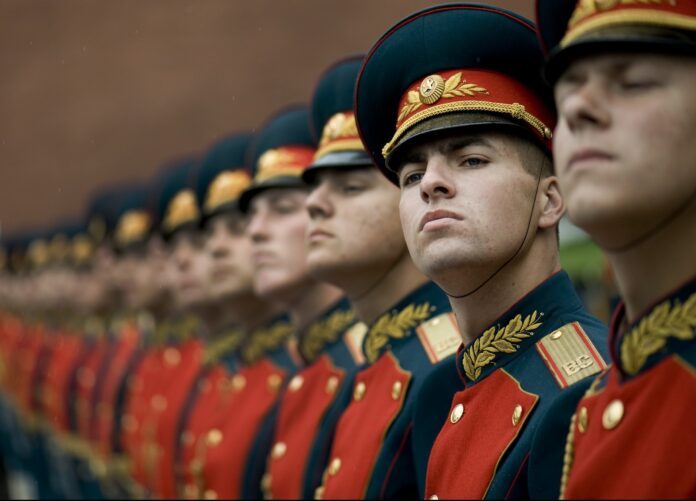 person-people-military-formation-soldier-army-1252983-pxhere.com