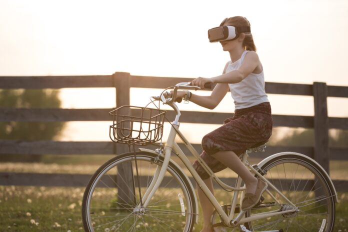person-fence-girl-bicycle-bike-cyclist-1173944-pxhere.com