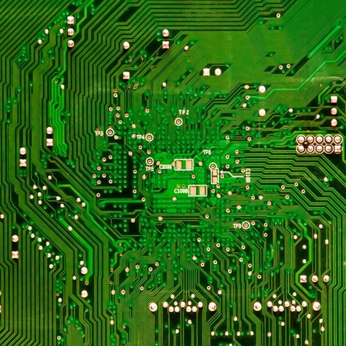 computer-board-technology-line-green-geometric-1245269-pxhere.com