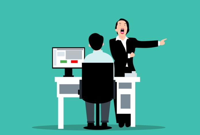 angry-boss-employee-fired-dismissed-layoff-1639813-pxhere.com