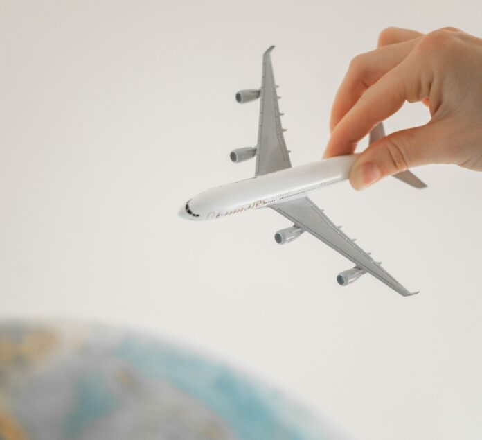 pexels-monstera-7411985 samolot