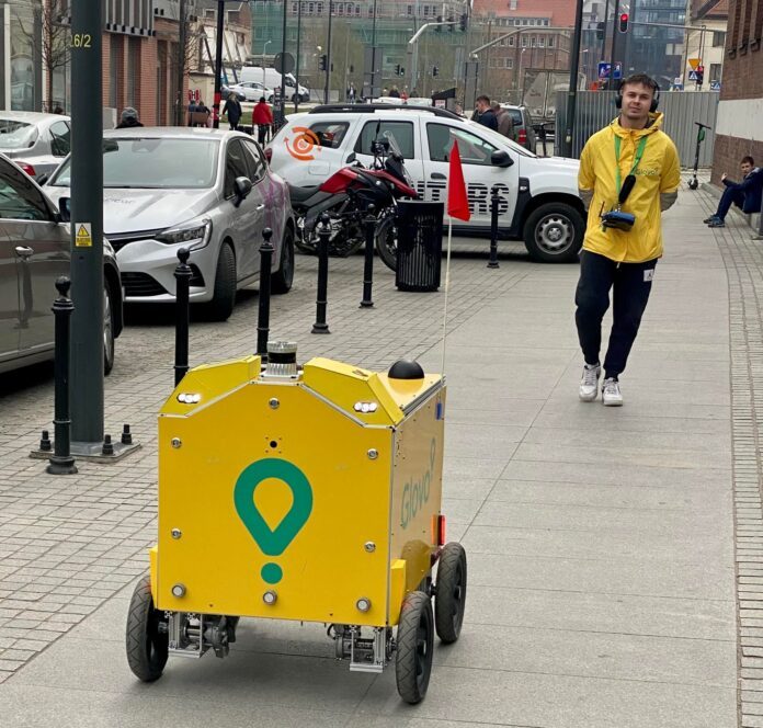 robot robot glovo