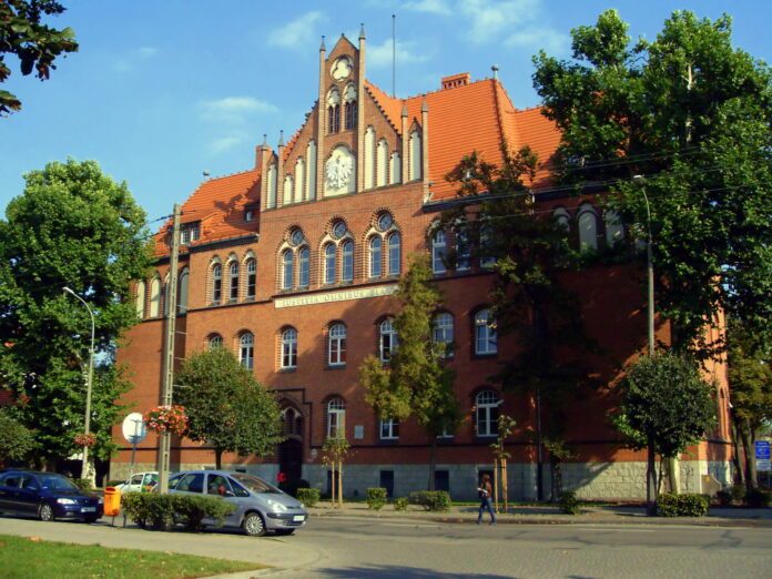 Licencja: https://creativecommons.org/licenses/by-sa/3.0/deed.en / nie wprowadzono zmian