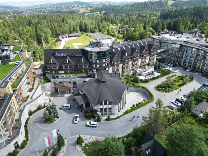 dji_fly_20230723_100112_46_1690914158941_photo