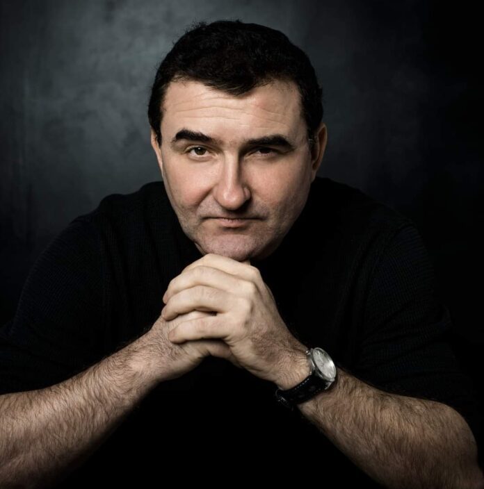 Marcin Zemła MdS Marcin Zemła z Projektu MdS, portret