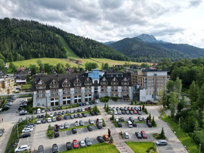 dji_fly_20230722_175758_42_1690914145913_photo