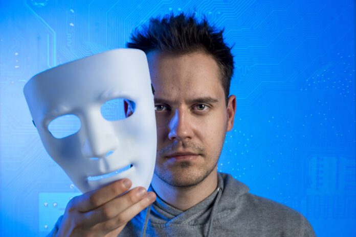 portrait-hacker-with-mask