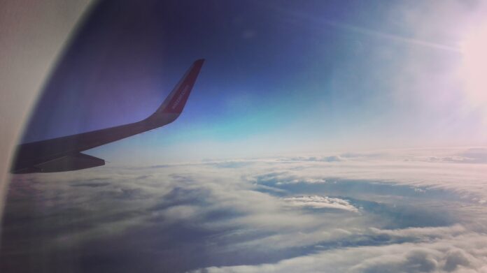 czy w samolocie jest wifi