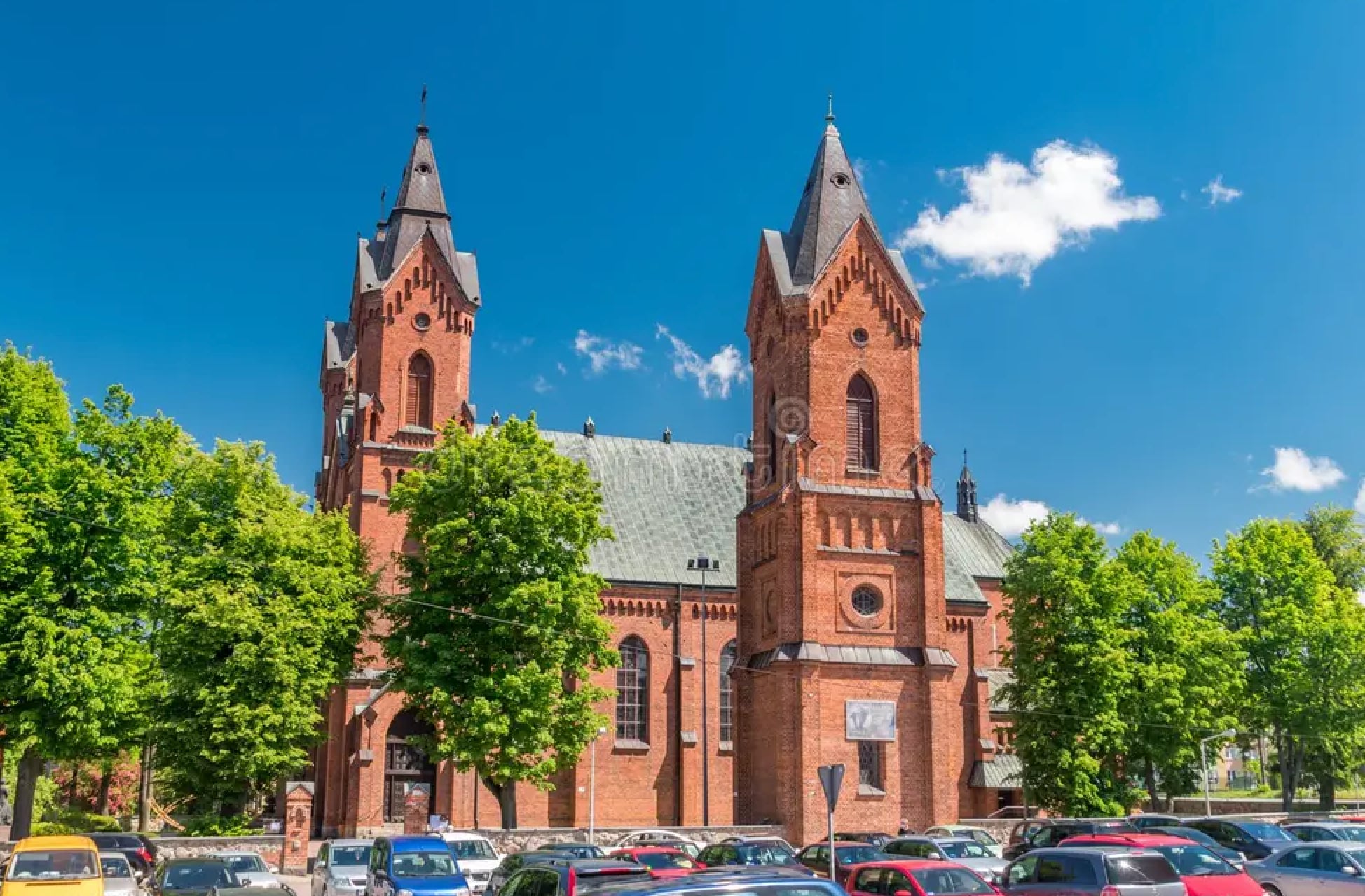 Trwa budowa światłowodu w gminie Ostrów Mazowiecka