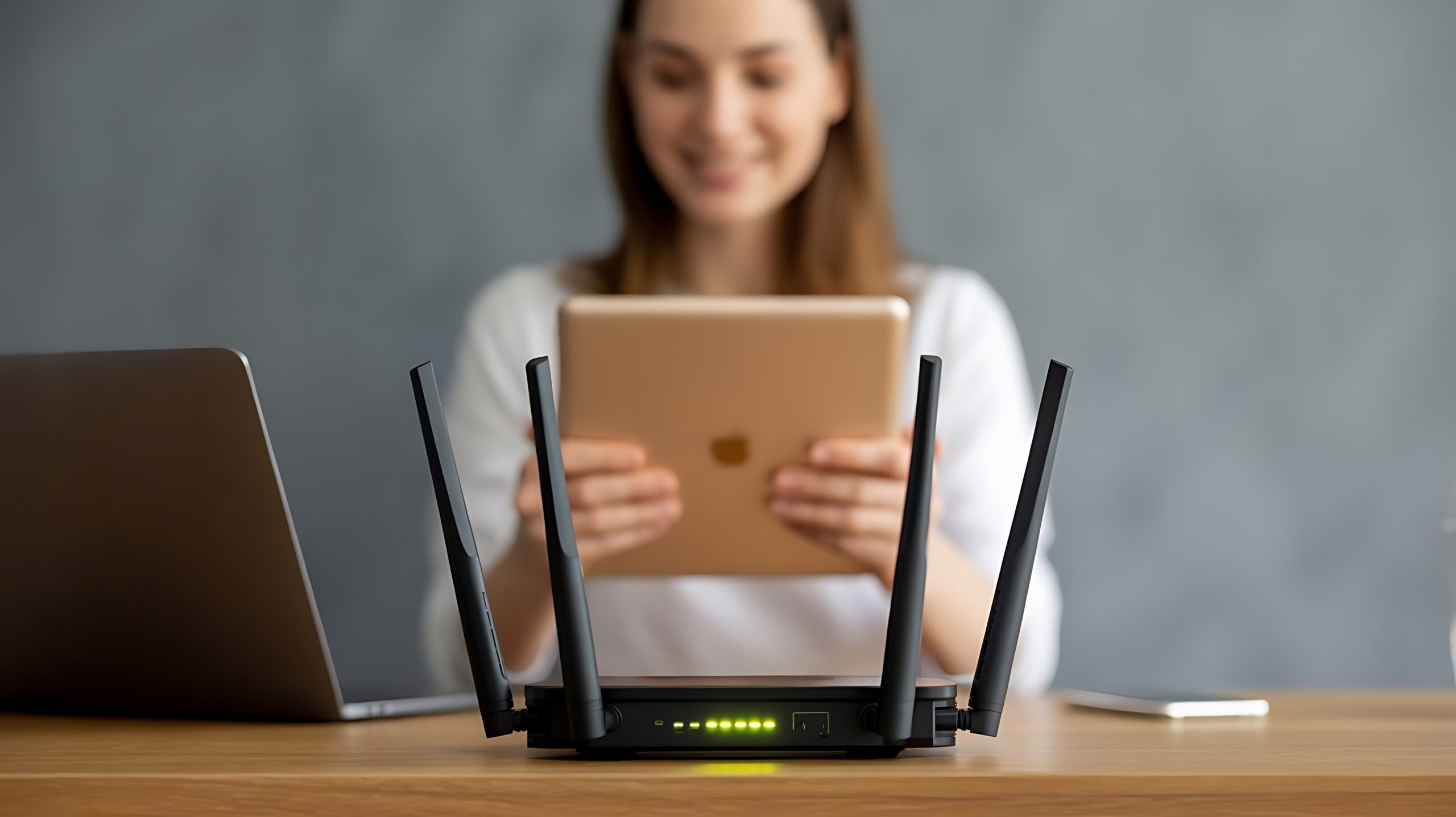 Czym jest sieć mesh? Jak poprawia zasięg Wi-Fi w domu i biurze?