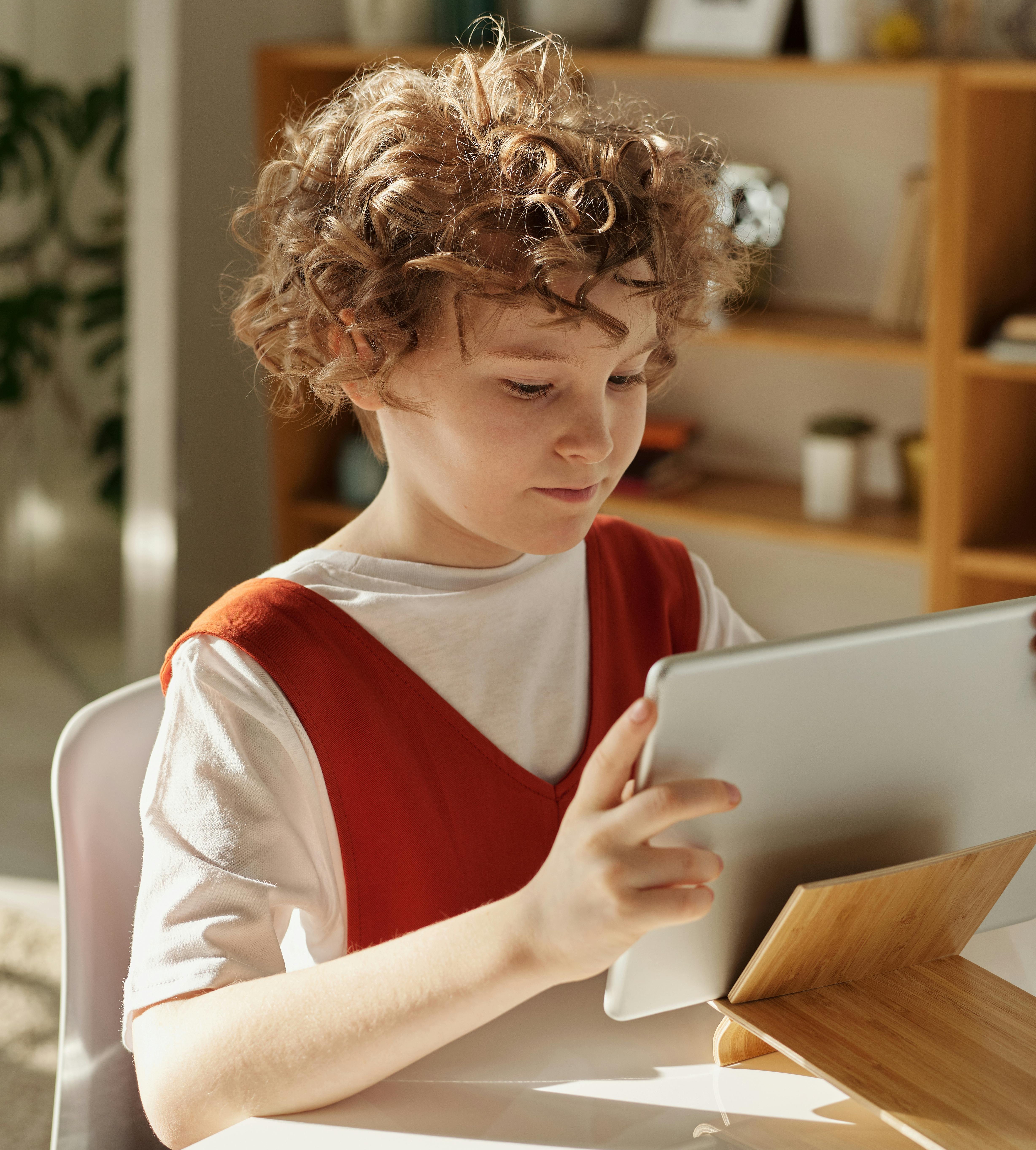 Ostrzejsze przepisy dotyczące korzystania z mediów społecznościowych przez dzieci