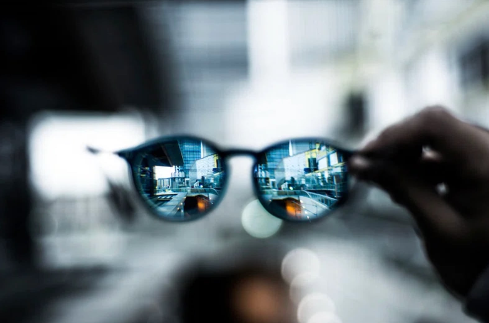 Między zachwytem technologią a strategiczną ślepotą