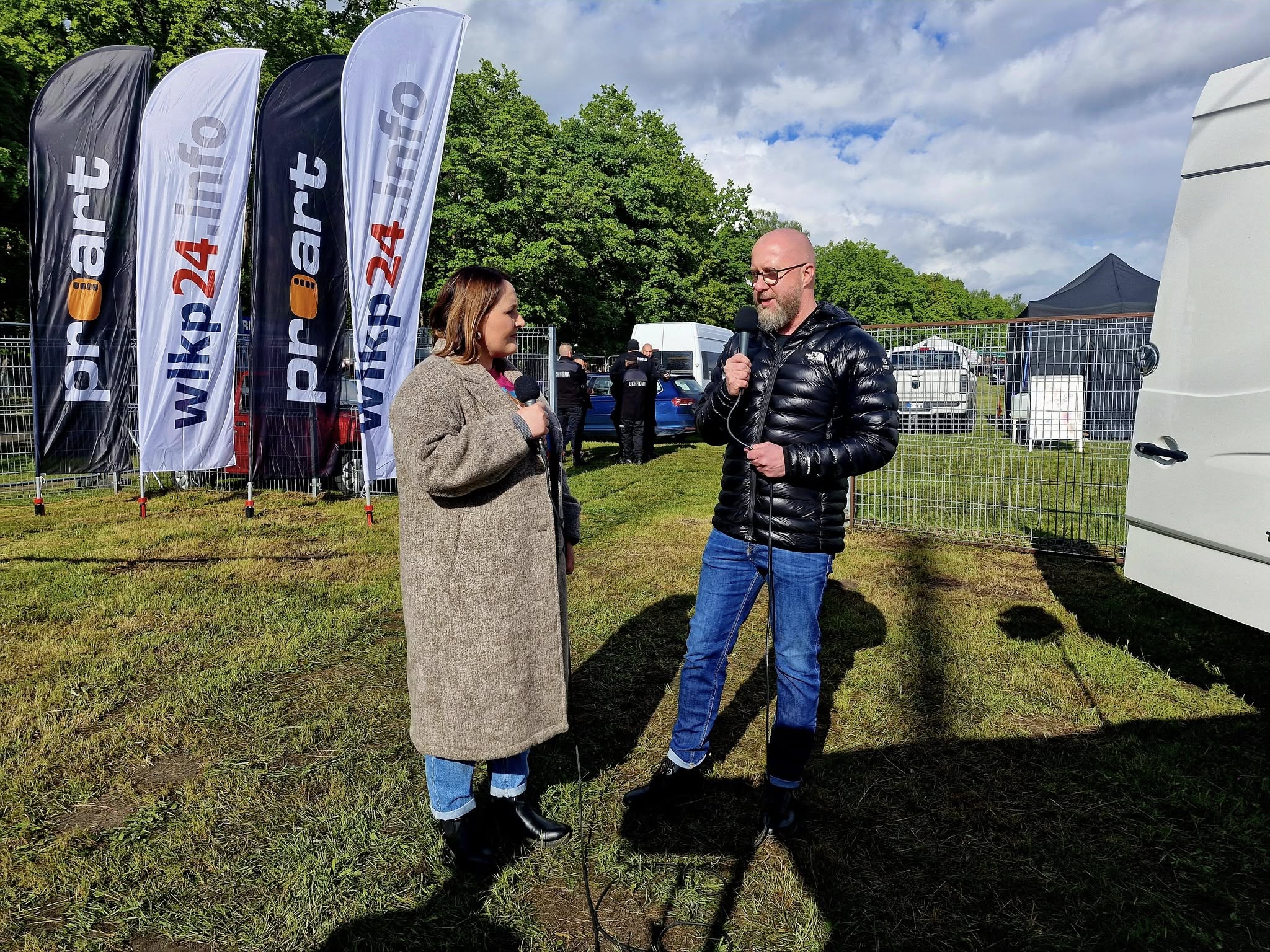 Telewizje z małych miast, gmin i osiedli, czyli czwarta władza w rękach małych i średnich operatorów telekomunikacyjnych